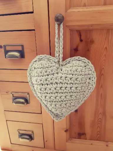 CŒUR XXL AU CROCHET